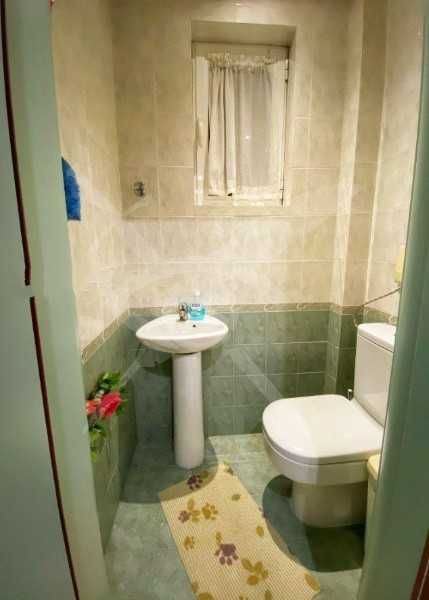 Дава се под наем Четиристаен апартамент в Пловдив, Христо Смирненски - 130 кв.м за 598.23 € - Снимка #2