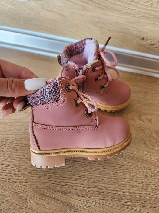 Бебешки боти Guess 22 номер и боти велур 21 номер