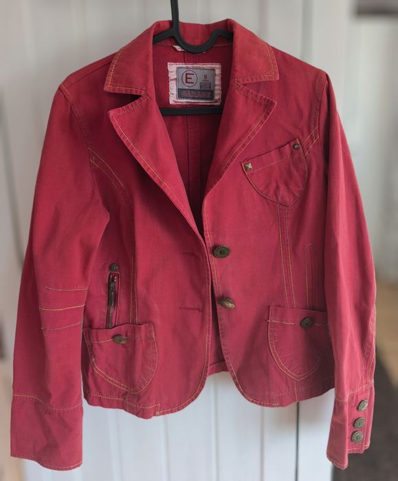 Сако,  ежедневно