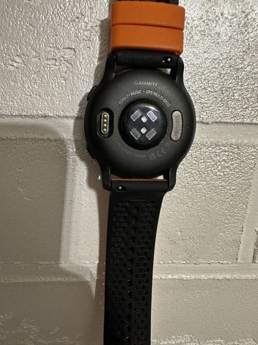 Смарт часовник за спорт Garmin Venu 2