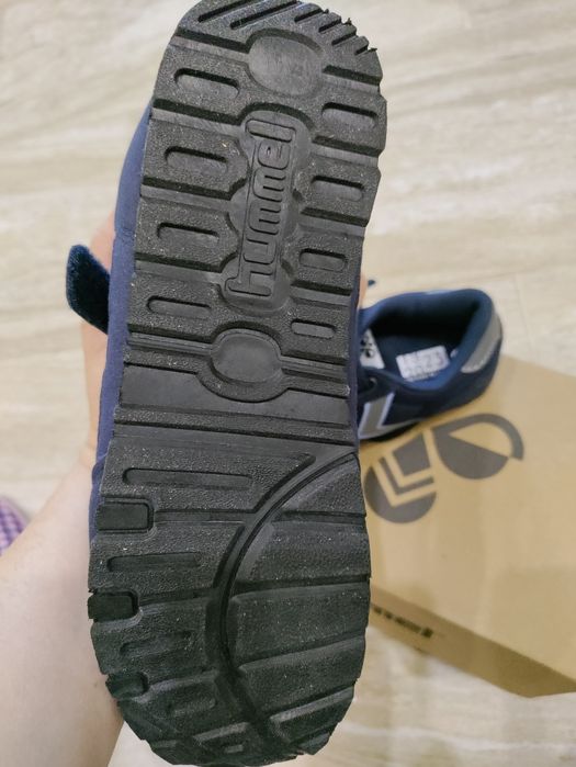 Нови оригинални маратонки Hummel