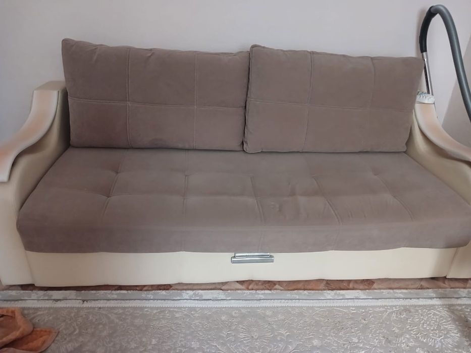 Продается диван в отличном состоянии