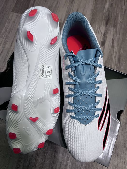 Ghete de fotbal cu crampoane Skechers noi nr.40 si 41