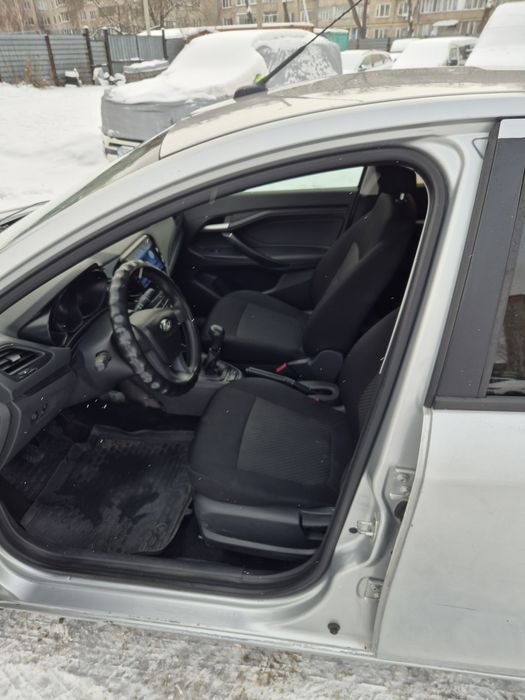 ЛАДА ВЕСТА  в одних руках