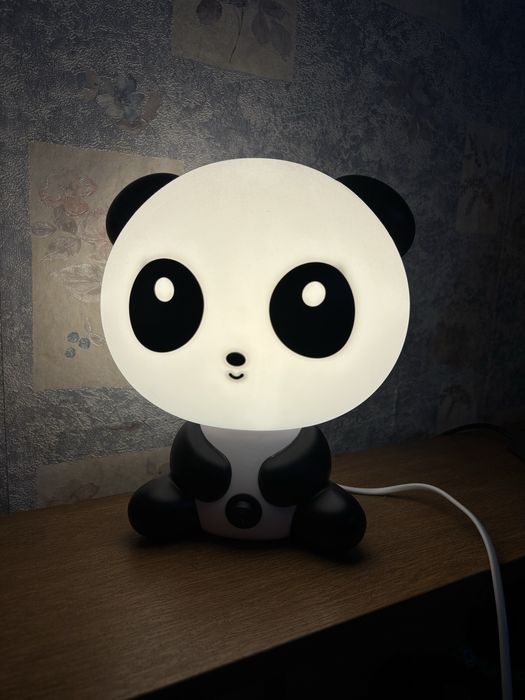 Нощна лампа във формата на панда 50 лв