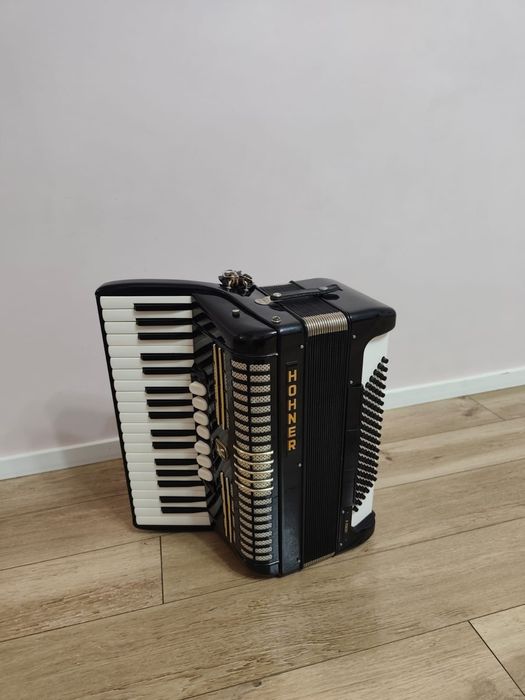 Acordeon HOHNER de vanzare