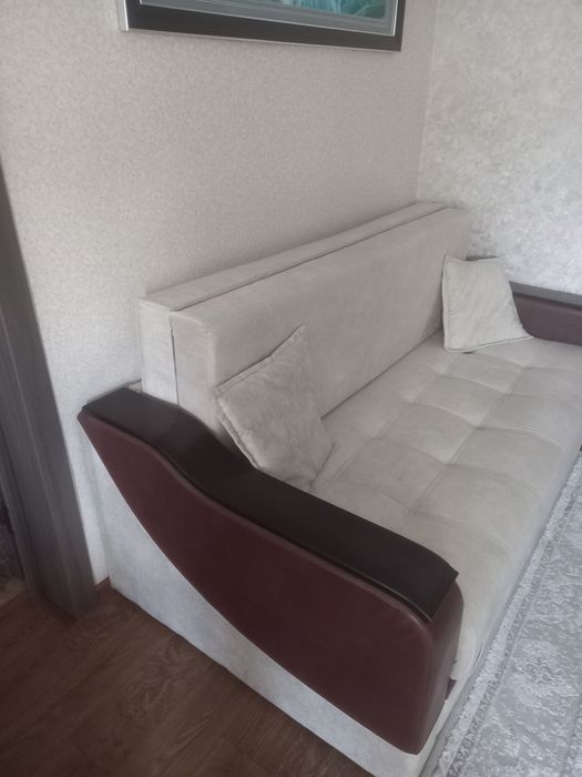 Диван( расклодной) и кресло
