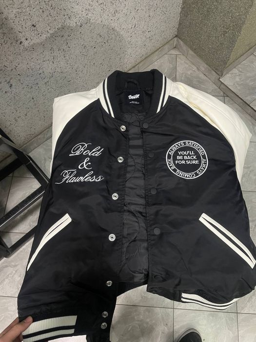 новая ветровка pull and bear