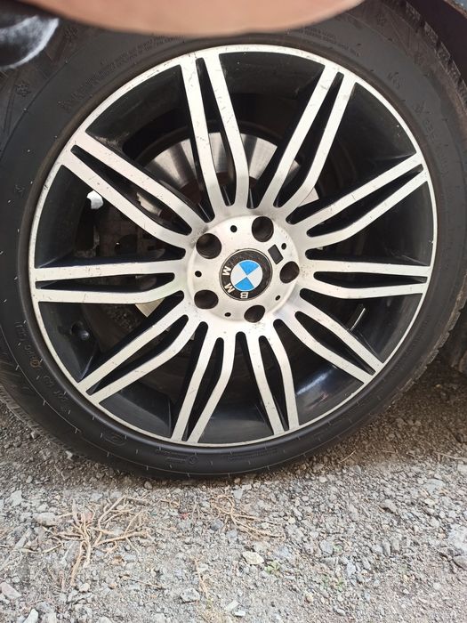 Диски БМВ R18 с зимней резиной