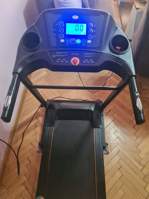 Електрическа пътека за бягане FIT800
