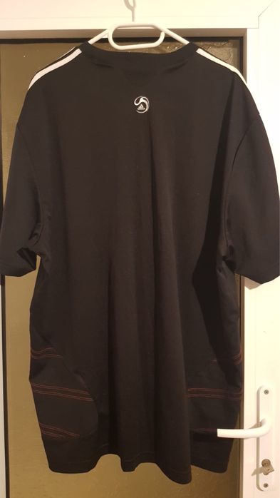 Продавам  панталони и тениска адидас 2XL