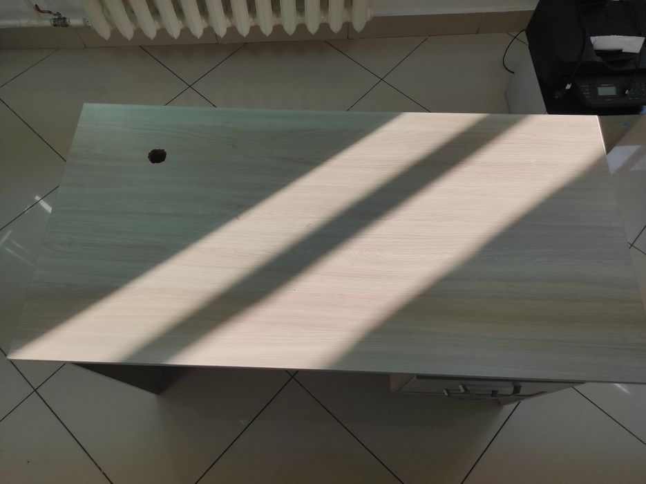 Стол для работы.