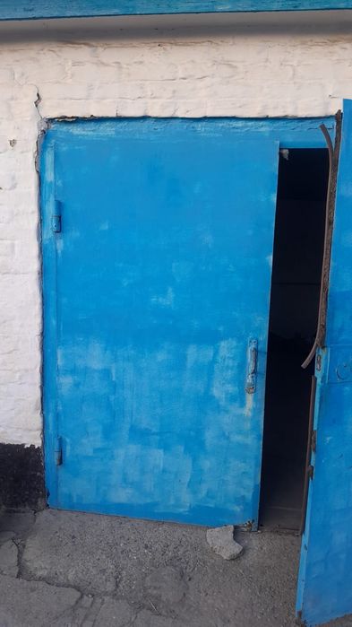 Продам двери гараж