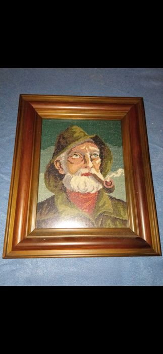 Продавам гоблени с DMC конци.