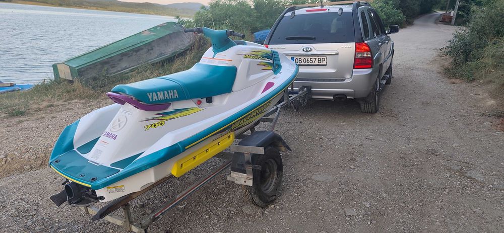 Продавам пакетна цена Кия спортидж и джет Yamaha