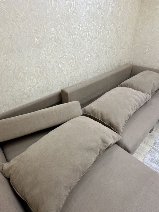 Диван с пуфиком, производство Россия