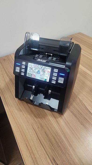 Pul sanaydigan moshinka