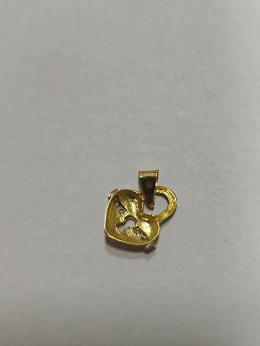 Pandantiv aur 18k 1.1gr (r)