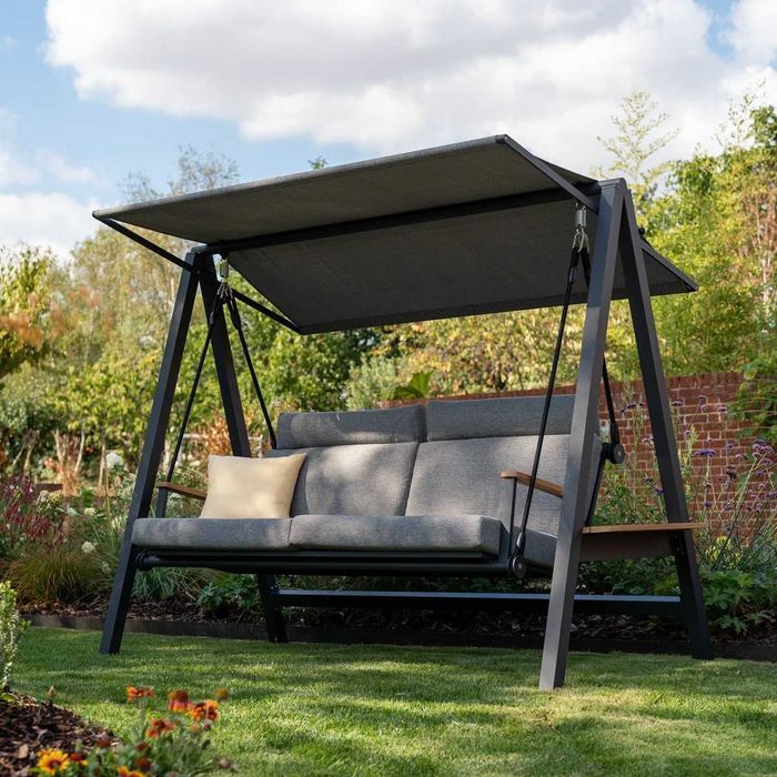 Качели, Качели садовые из дерева