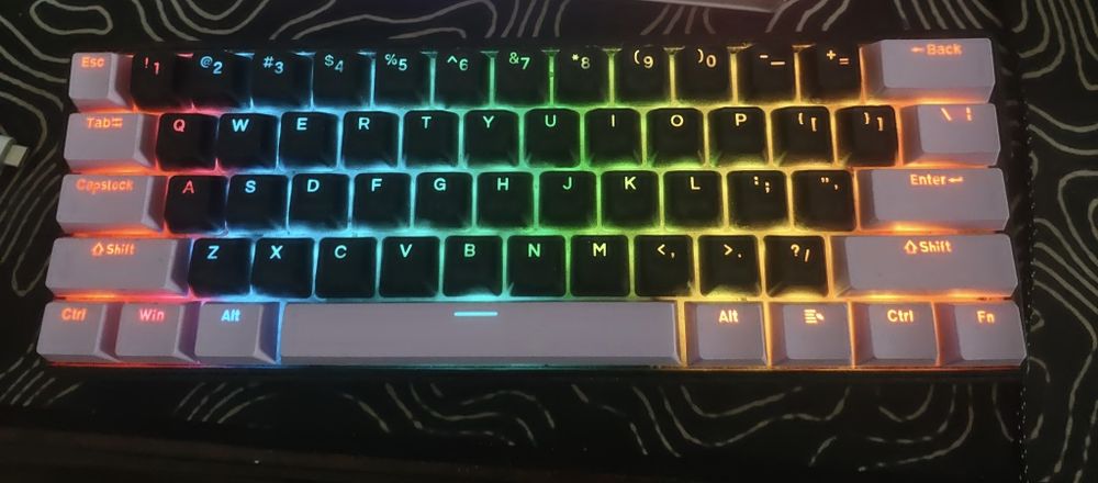 Tastatura mecanica kemove custom RGB