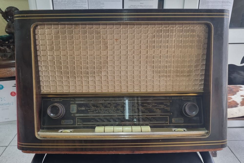 Лампово радио Saba W5-3D