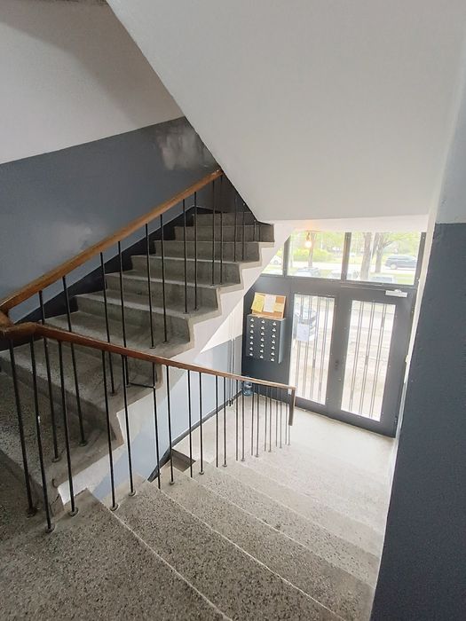 Продава се Тристаен апартамент в Варна, Базар Левски - 82 кв.м за 3281 €/кв.м - Снимка #14