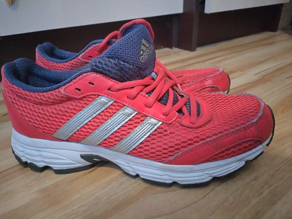 Спортни дамски маратонки Адидас от Холандия