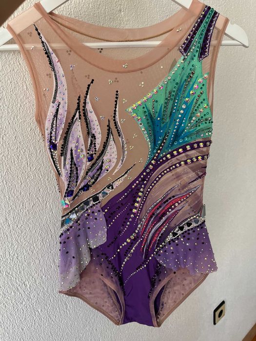 Трика за художествена гимнастика