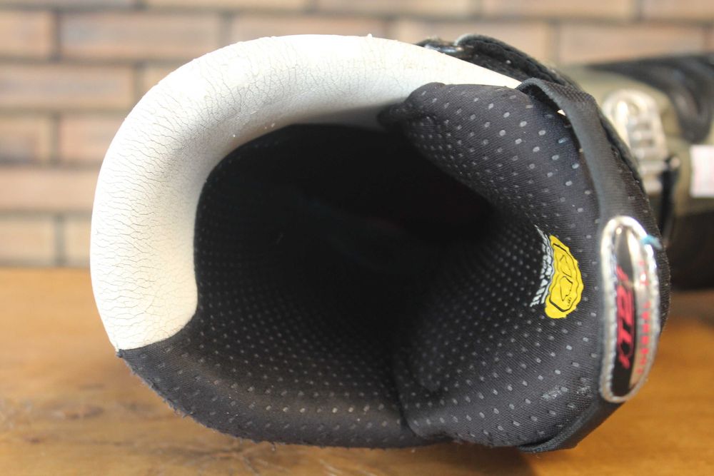 Clapari Atomic Hawx 90, mar 47 cod:0109