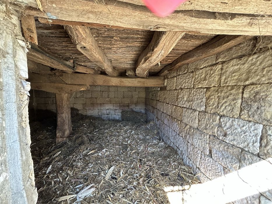 Парцел с стара къща