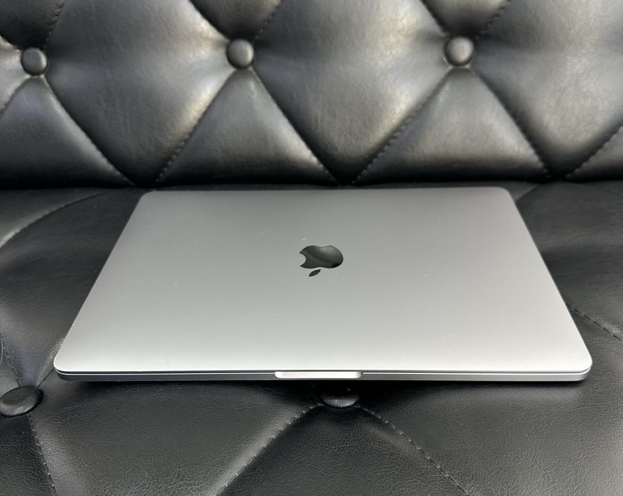 Apple MacBook Pro M1 2020 года в идеальном состояние