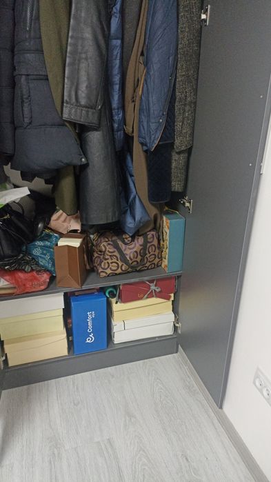 Продам шкаф срочно