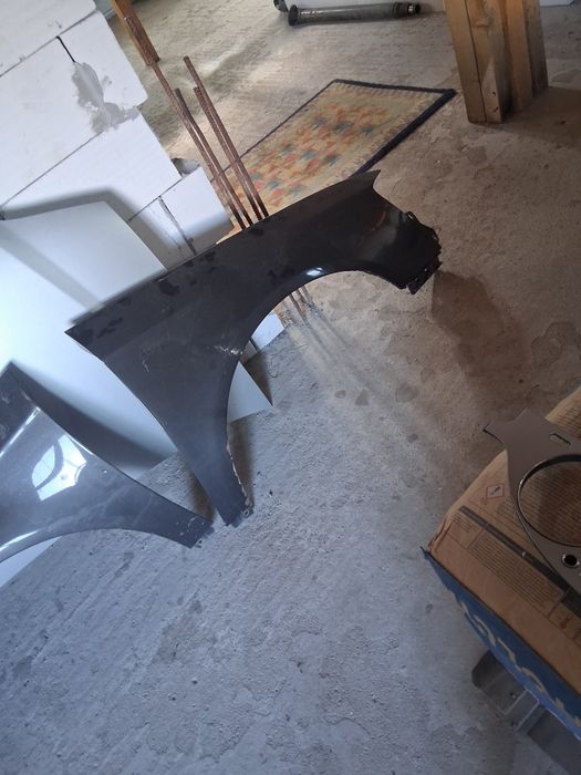 Vând aripi de Volkswagen Passat B6 cod de culoare mocabral