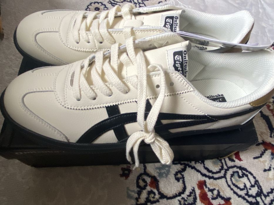 onitsuka tiger кроссы