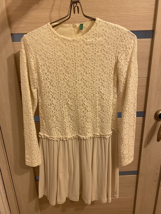 продам платье на 10-12 лет