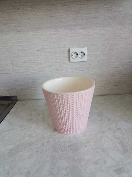 Продам горшки для цветов