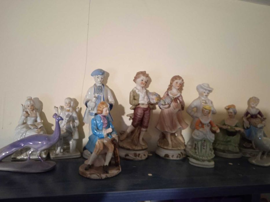 Порцеланови фигури