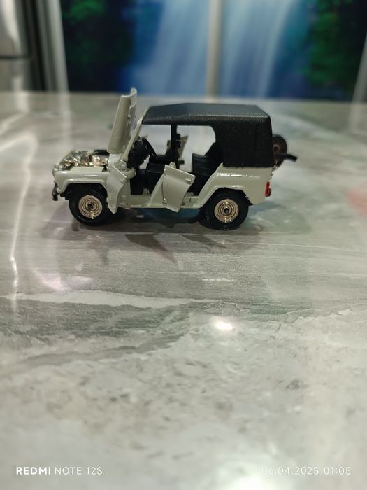 Продам модель автомобиля ссср 1:43