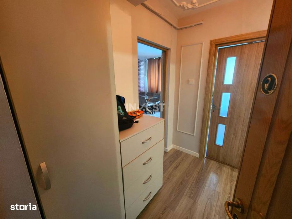 Apartament 3 camere decomandat-71mp-etaj intermediar-Piata Nicolina