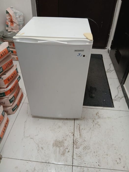 Мини Холодильник Самсунг. Доставка есть