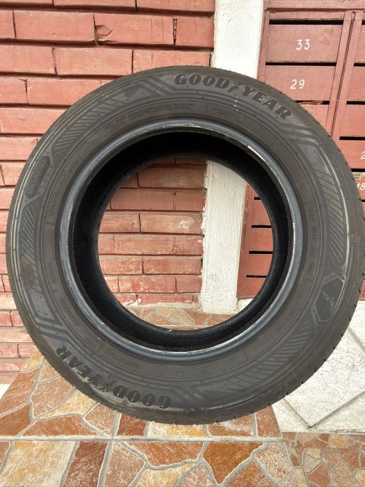 Anvelope SUV vara 215/65/17 GoodYear EfficientGrip2 SUV 99V Skoda Kodiaq