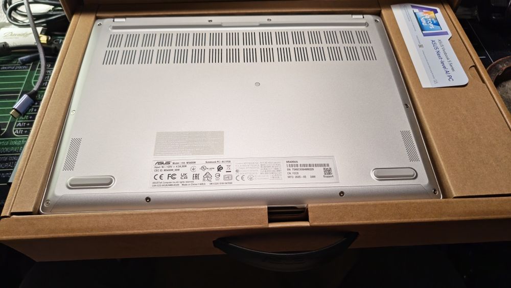 ASUS Vivobook S14, M5406WA, AMD Ryzen AI 9 HX370, 32GB RAM, 1TB SSD