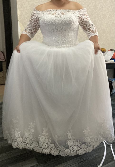 Rochie de mireasa deosebita și lejera