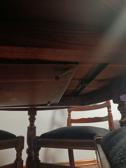 Set Masa si Scaune Vintage din Lemn Masiv - Extensibila