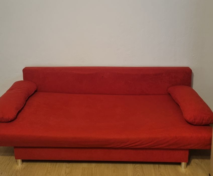 Vând canapea extensibilă