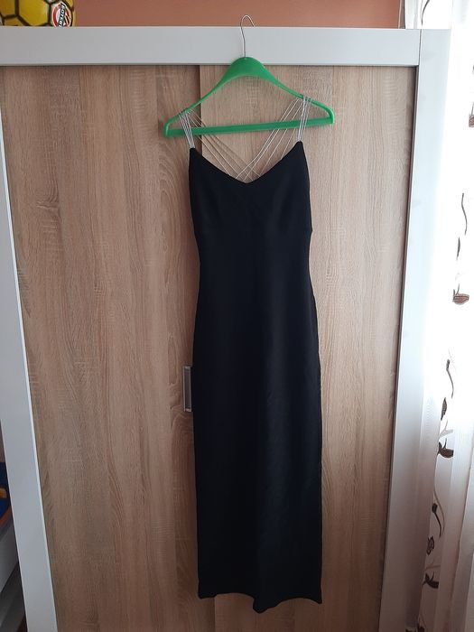 Официална черна рокля