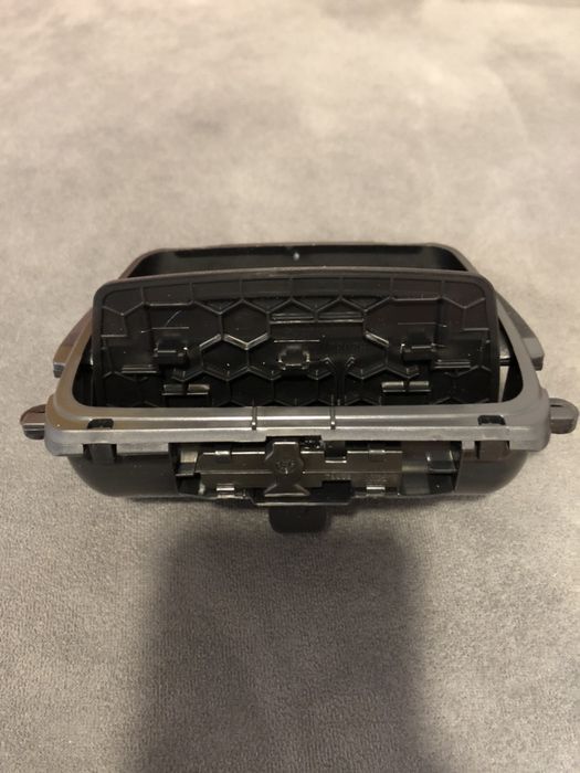 Scrumiera caseta consola centrala Bmw seria 5 F10 F11 F18
