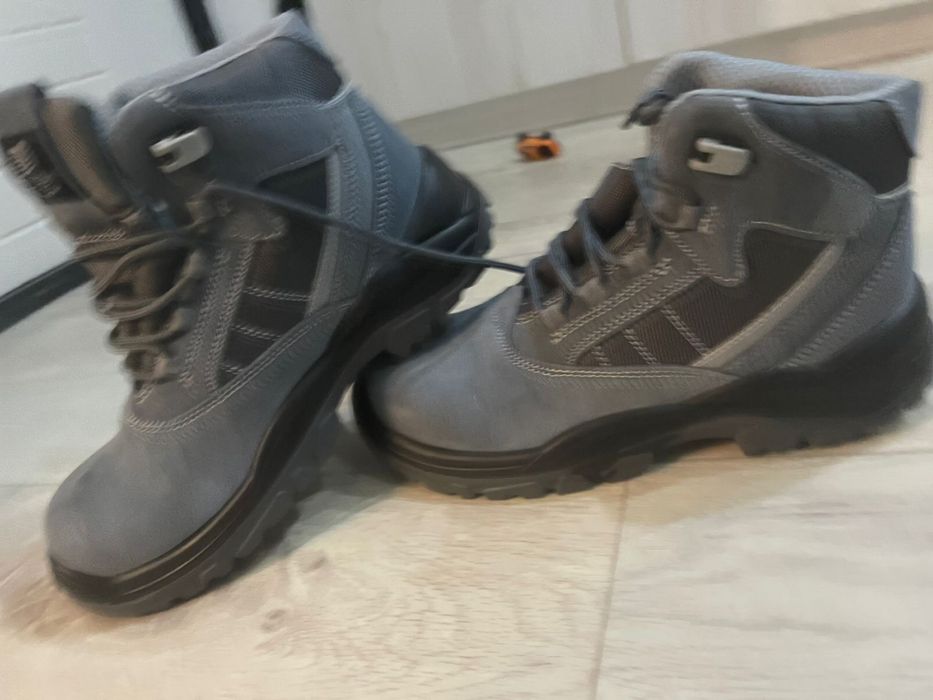 Спец обувь 10 тыс новое