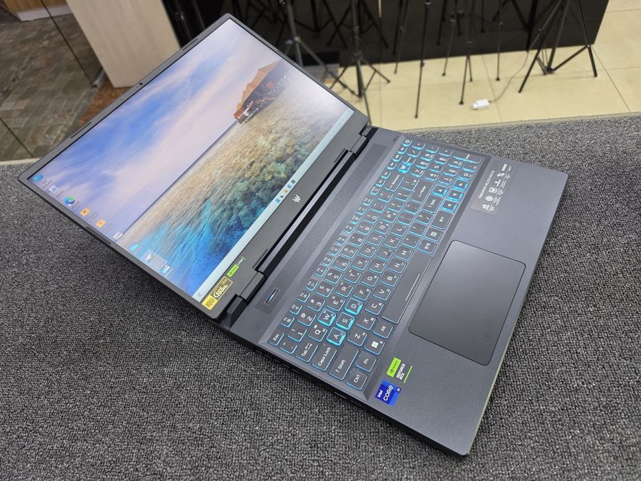 Acer Predator Helios Neo 16 Core i9
