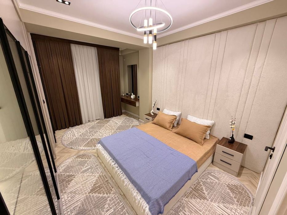 Yakkasaroy City Mall Продается 3 комнатная квартира ремонт Братские